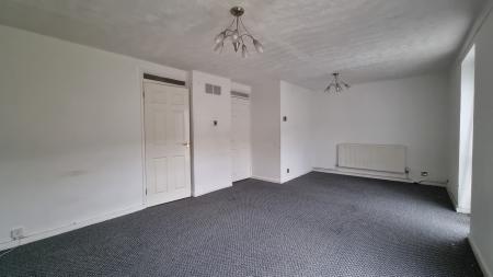 3 bedroom Terraced House to let in Nightingale Lane, Wellingborough, NN8