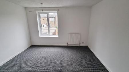 3 bedroom Terraced House to let in Nightingale Lane, Wellingborough, NN8