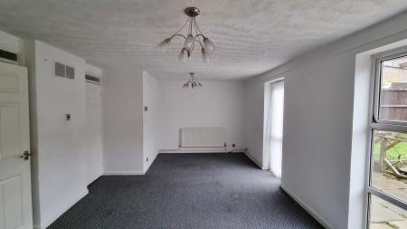 3 bedroom Terraced House to let in Nightingale Lane, Wellingborough, NN8