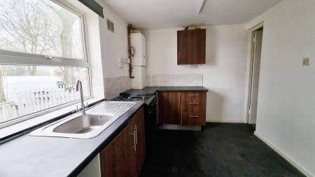 3 bedroom Terraced House to let in Nightingale Lane, Wellingborough, NN8