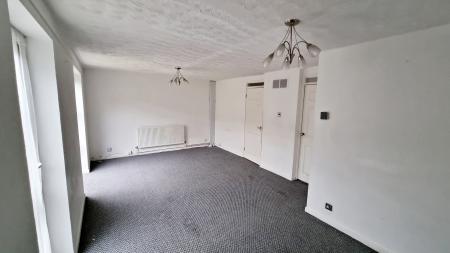 3 bedroom Terraced House to let in Nightingale Lane, Wellingborough, NN8