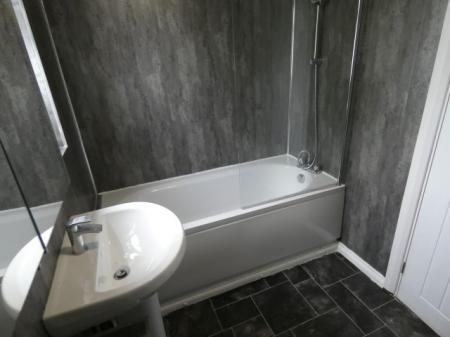 3 bedroom Terraced House to let in Nightingale Lane, Wellingborough, NN8