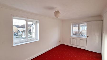 2 bedroom Semi-detached house to let in Chatsworth Drive, Wellingborough, NN8