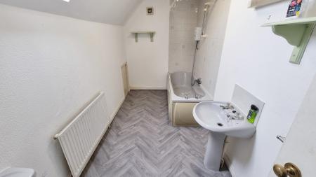 1 bedroom Flat to let in Ranelagh Road, Wellingborough, NN8