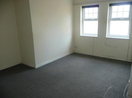1 bedroom Flat to let in Ranelagh Road, Wellingborough, NN8