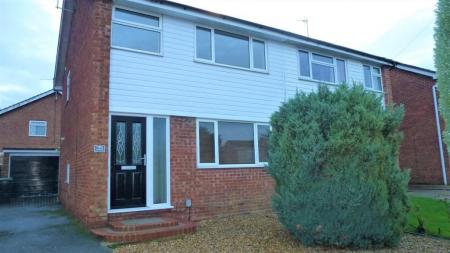 3 bedroom Semi-detached house to let in Byron Crescent, Rushden, NN10