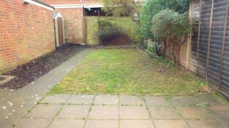 3 bedroom Semi-detached house to let in Byron Crescent, Rushden, NN10