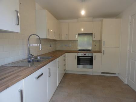 3 bedroom Semi-detached house to let in Barnwell Close, Burton Latimer, NN15
