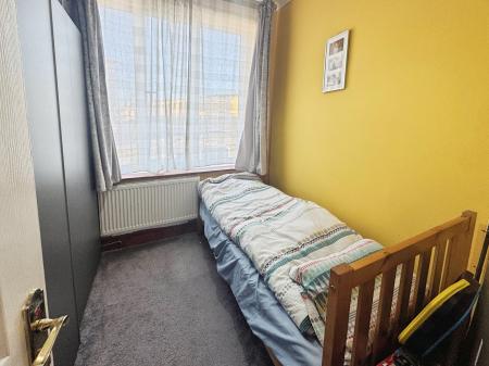 2 bedroom Flat for sale in Mill Road, Wellingborough, Northampton