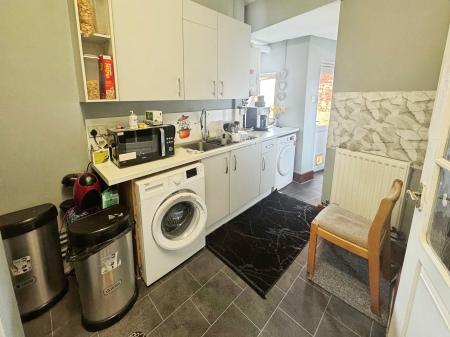 2 bedroom Flat for sale in Mill Road, Wellingborough, Northampton
