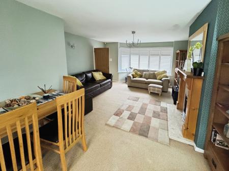3 bedroom Semi-detached house for sale in Ridgeway, Wellingborough