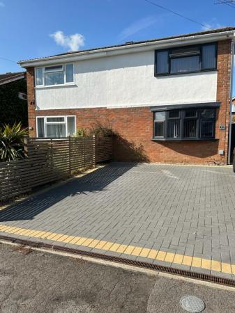 Whitefriars, Rushden, NN10