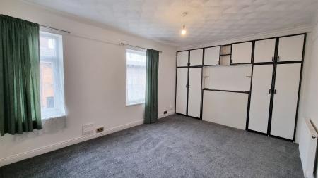 3 bedroom Terraced House to let in Alexandra Road, Wellingborough, NN8