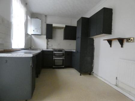 3 bedroom Terraced House to let in Alexandra Road, Wellingborough, NN8