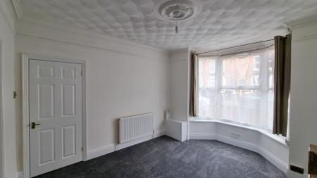 3 bedroom Terraced House to let in Alexandra Road, Wellingborough, NN8