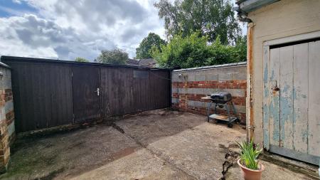 3 bedroom Terraced House to let in Alexandra Road, Wellingborough, NN8