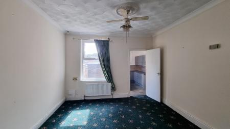 3 bedroom Terraced House to let in Alexandra Road, Wellingborough, NN8