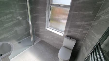 3 bedroom Terraced House to let in Alexandra Road, Wellingborough, NN8