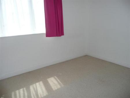 2 bedroom Semi-detached house to let in The Dale, Wellingborough, NN8