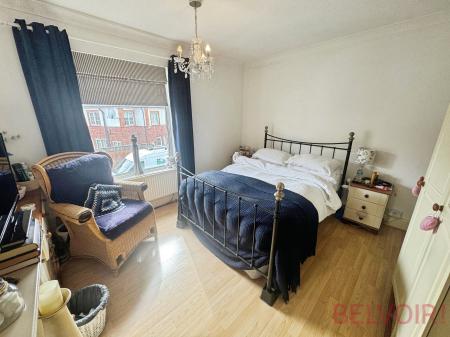 2 bedroom Terraced House for sale in Edinburgh Road, Kettering