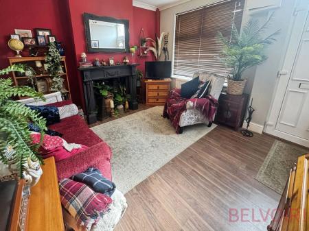 2 bedroom Terraced House for sale in Edinburgh Road, Kettering