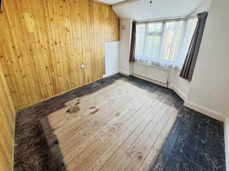 3 bedroom Semi-detached house for sale in Second Avenue, Wellinborough