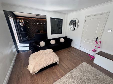 4 bedroom Detached house for sale in Muirfield Road, Wellingborough