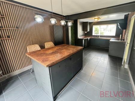 4 bedroom Detached house for sale in Muirfield Road, Wellingborough