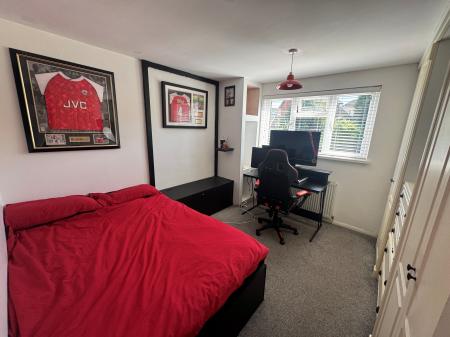 4 bedroom Detached house for sale in Muirfield Way, Wellingborough