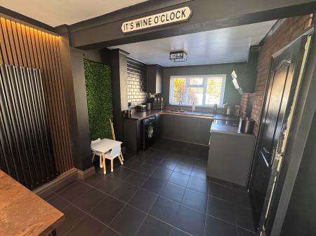 4 bedroom Detached house for sale in Muirfield Road, Wellingborough
