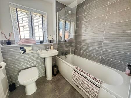 3 bedroom Detached house for sale in Haystack Close, Wellingborough