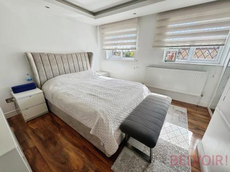 2 bedroom Terraced House for sale in Swale Drive, Wellingborough