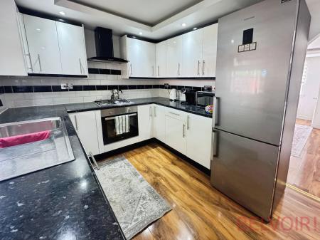 2 bedroom Terraced House for sale in Swale Drive, Wellingborough