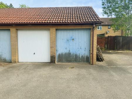 2 bedroom Terraced House for sale in Swale Drive, Wellingborough