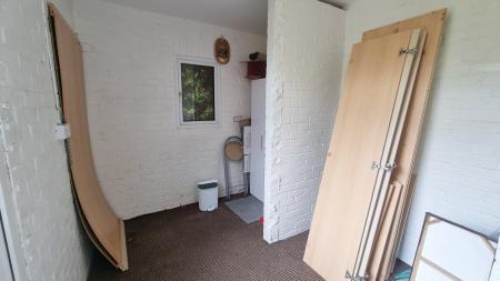 3 bedroom Terraced House to let in Shelley Road, Wellingborough, NN8