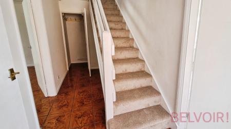 3 bedroom Semi-detached house to let in St Johns Road, Kettering, NN15