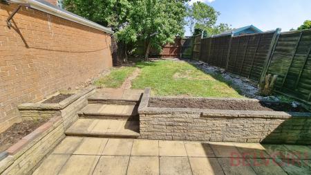 3 bedroom Semi-detached house to let in St Johns Road, Kettering, NN15