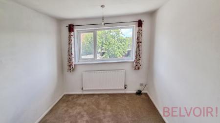 3 bedroom Semi-detached house to let in St Johns Road, Kettering, NN15