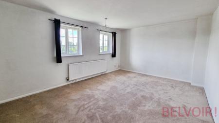 3 bedroom Semi-detached house to let in St Johns Road, Kettering, NN15