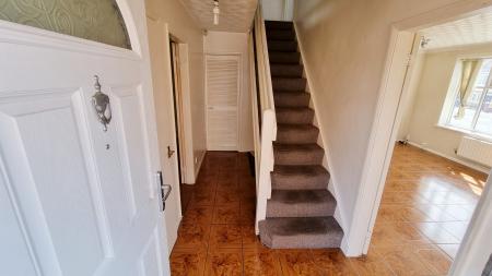 3 bedroom Semi-detached house to let in St Johns Road, Kettering, NN15
