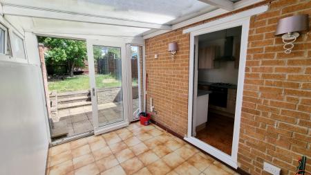 3 bedroom Semi-detached house to let in St Johns Road, Kettering, NN15
