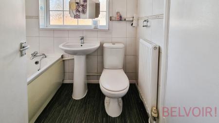 3 bedroom Semi-detached house to let in St Johns Road, Kettering, NN15