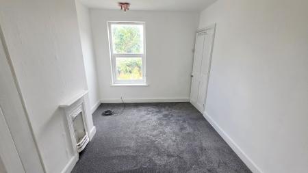 3 bedroom Terraced House to let in Mill Road, Wellingborough, NN8