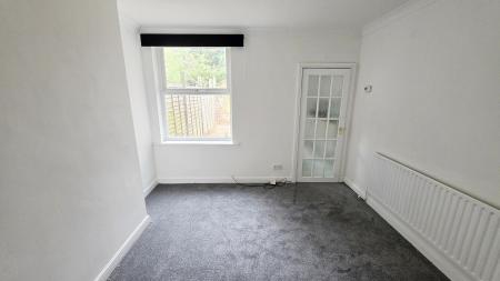 3 bedroom Terraced House to let in Mill Road, Wellingborough, NN8