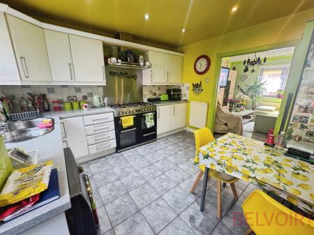 3 bedroom Terraced House for sale in Great Park Street, Wellingborough