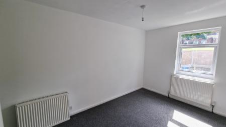 3 bedroom Terraced House to let in Gannet Lane, Wellingborough