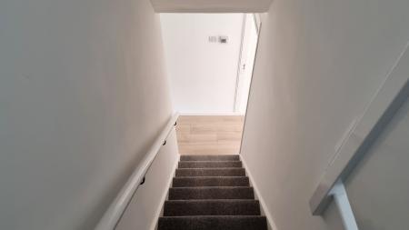 3 bedroom Terraced House to let in Gannet Lane, Wellingborough
