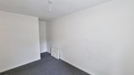 3 bedroom Terraced House to let in Gannet Lane, Wellingborough