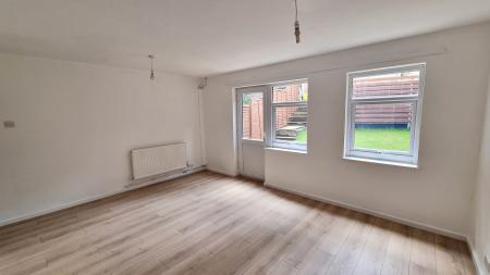 3 bedroom Terraced House to let in Gannet Lane, Wellingborough