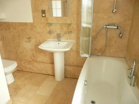 1 bedroom Flat to let in Mill Road, Wellingborough, NN8